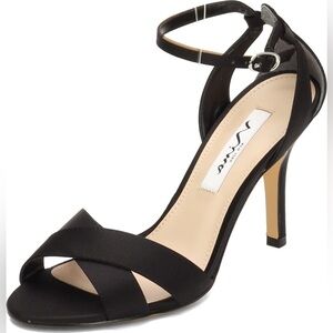 NWB Nina Black Satin Straps Leather Sole Heels With Ankle Straps Size 9